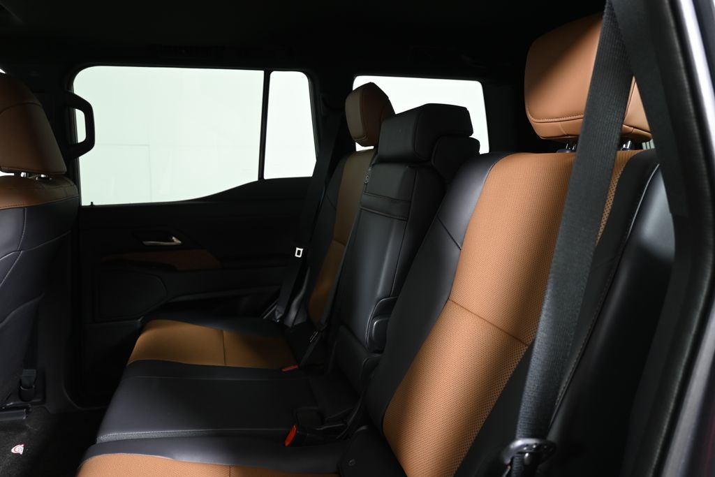 Thumbnail: 2025 Lexus GX - 4