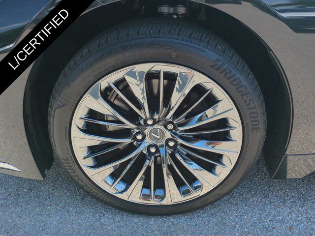 Certified Used 2023 Black Lexus 500 Base image 11