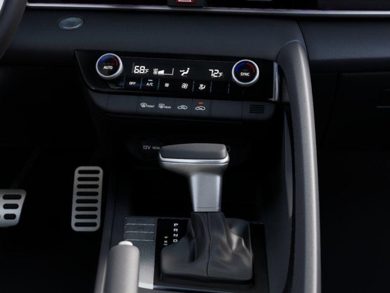 2025 Hyundai Elantra Sport 16