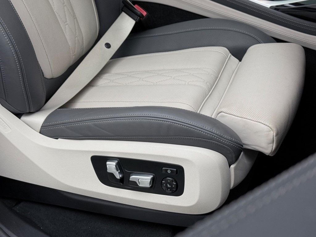 Thumbnail: 2023 BMW X7 - 26