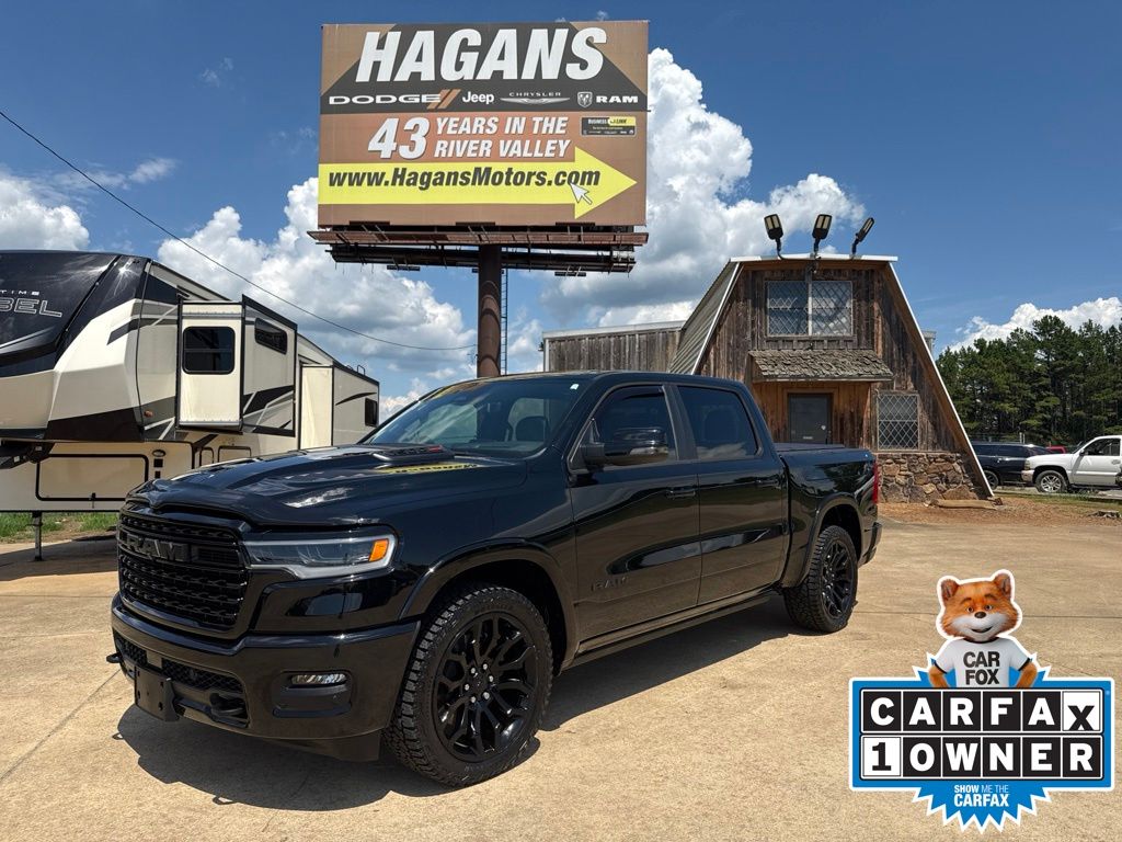 Diamond Black Crystal Pearlcoat 2025 RAM 1500 Pickup Truck Four-Wheel Drive 8-Speed Automatic