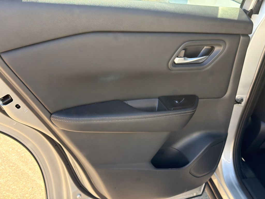 Used 2025 Silver Nissan SV image 21