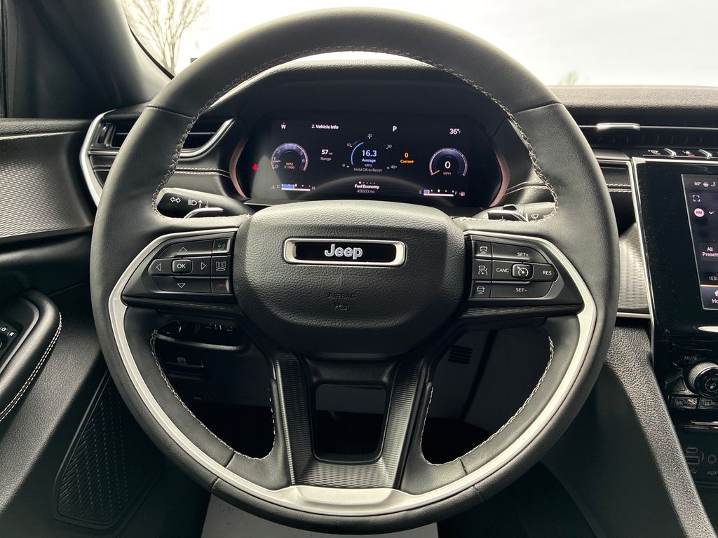 2023 Jeep Grand Cherokee Altitude X Gray at Bob Ruth Ford