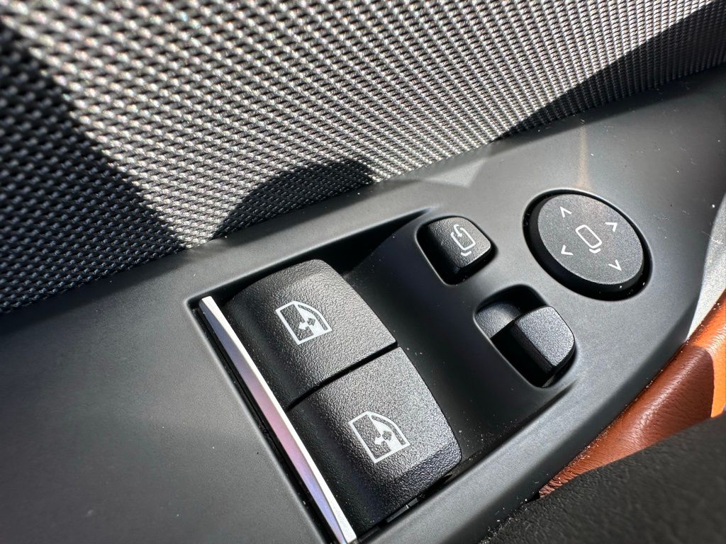 2020 BMW 8 Series 840i 14