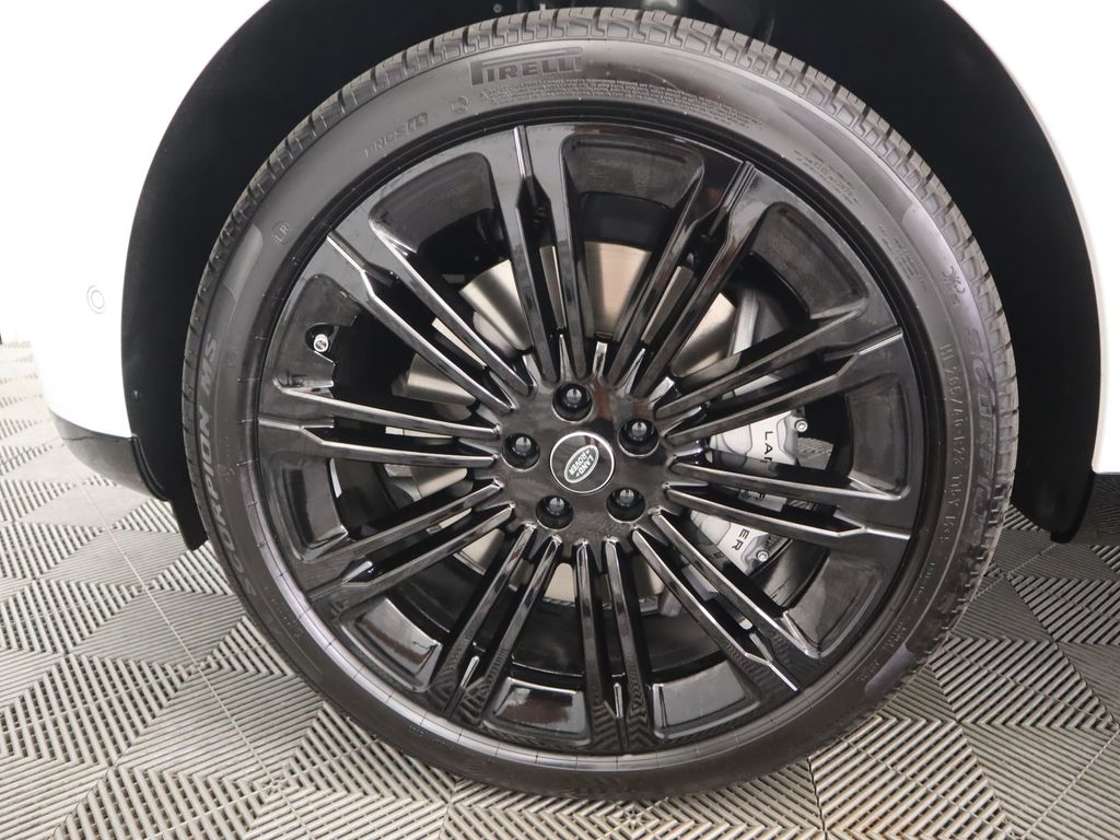 Thumbnail: 2025 Land Rover Range Rover - 31