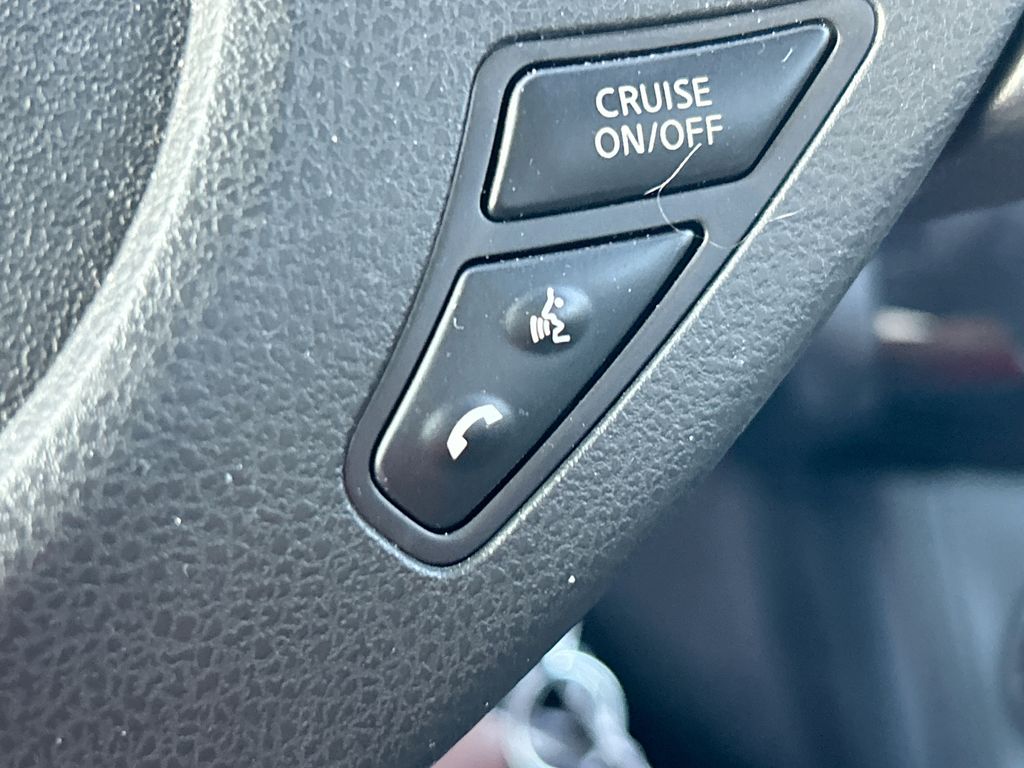 Thumbnail: 2019 Nissan Sentra - 16