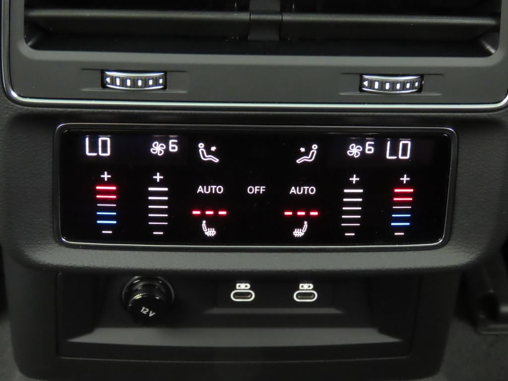 Thumbnail: 2026 Audi Q7 - 26