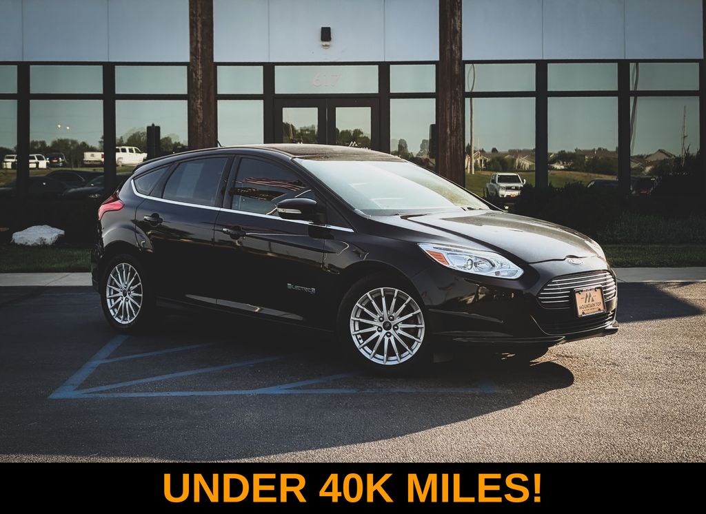 Shadow Black 2017 Ford Focus Electric Hatchback Front-Wheel Drive 1-Speed Automatic