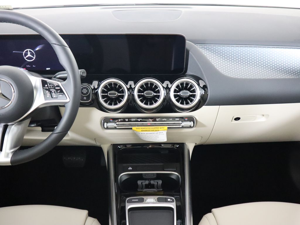 2025 Mercedes-Benz GLA 250 14