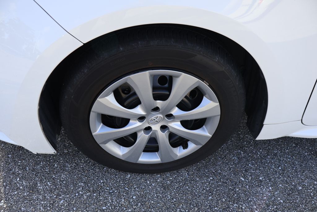 Thumbnail: 2024 Toyota Corolla - 4