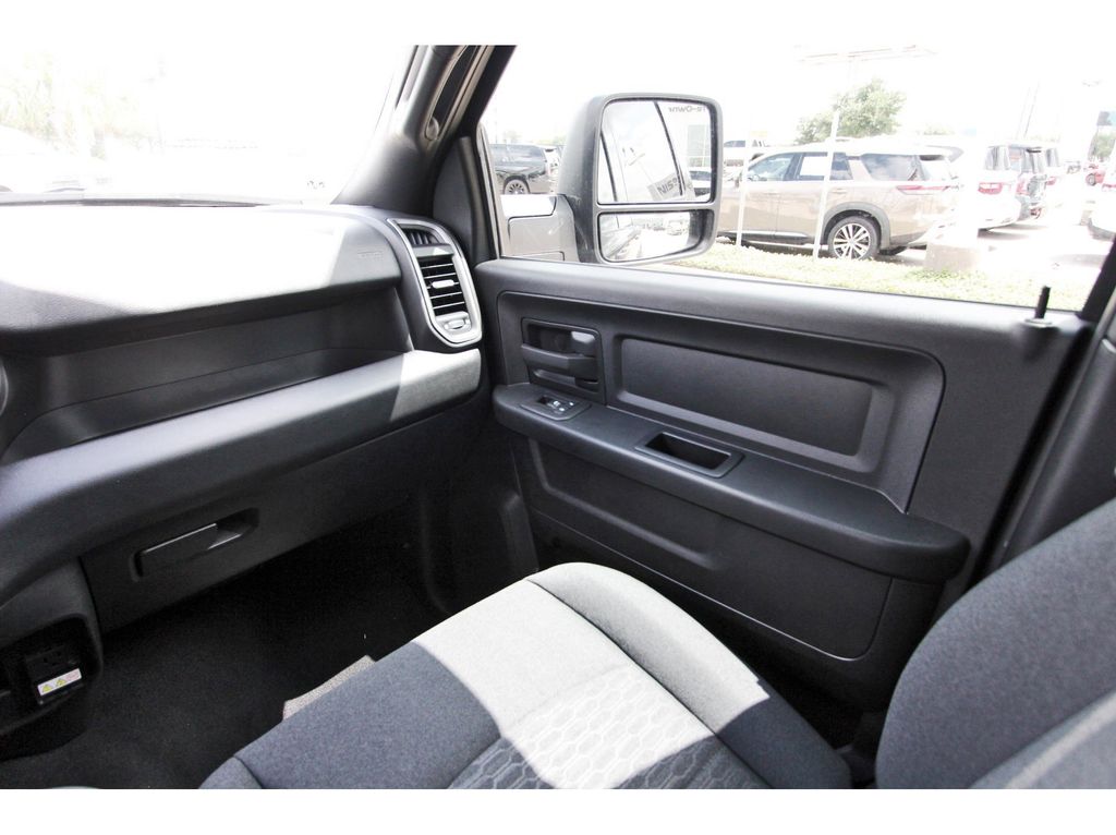 2025 Ram 2500 Tradesman - 7
