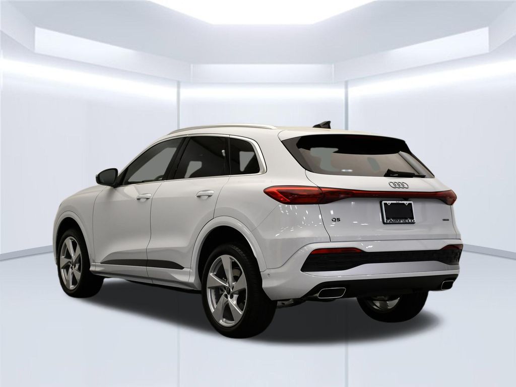 Thumbnail: 2025 Audi Q5 - 3