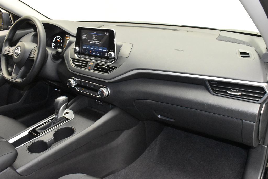 Thumbnail: 2025 Nissan Altima - 26