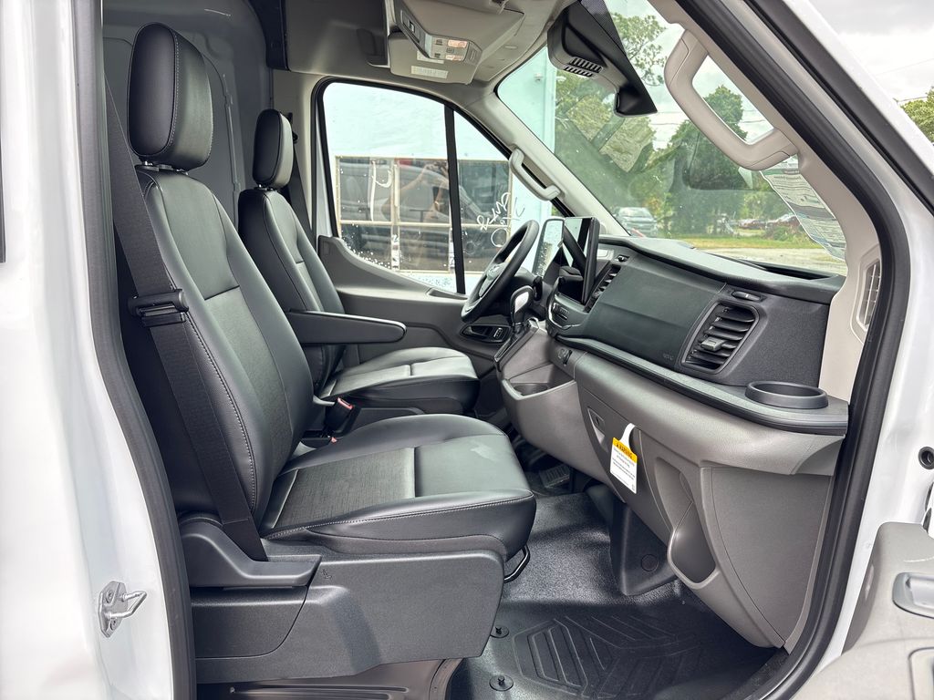 New 2026 White Ford Base image 5