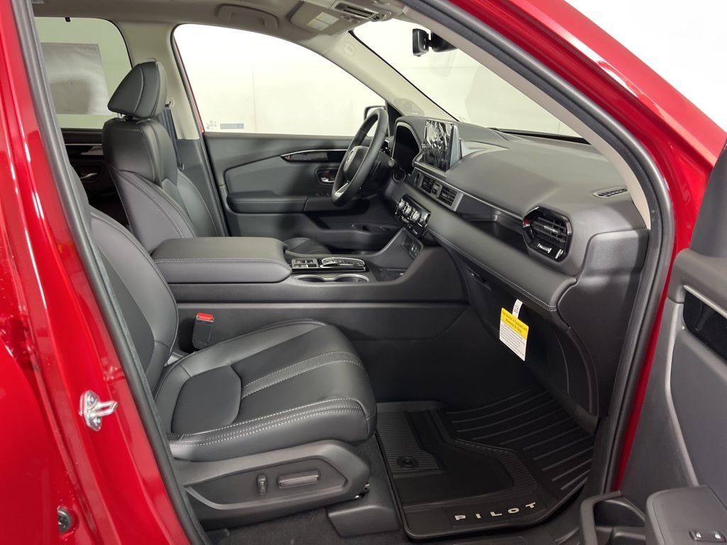 2025 Honda Pilot Touring 8