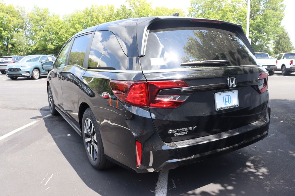 2025 Honda Odyssey EX-L 3