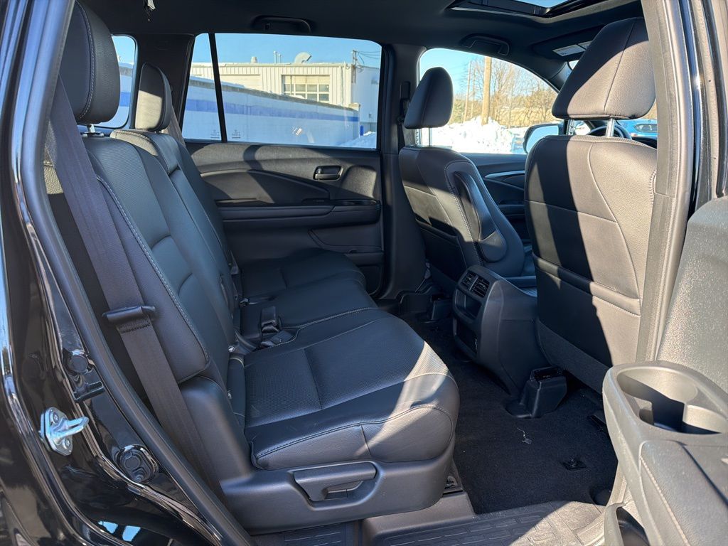 Thumbnail: 2023 Honda Passport - 24