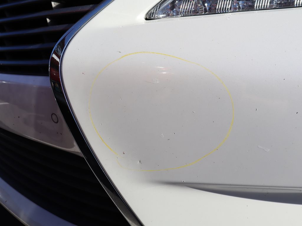 Thumbnail: 2013 Lexus ES - 19