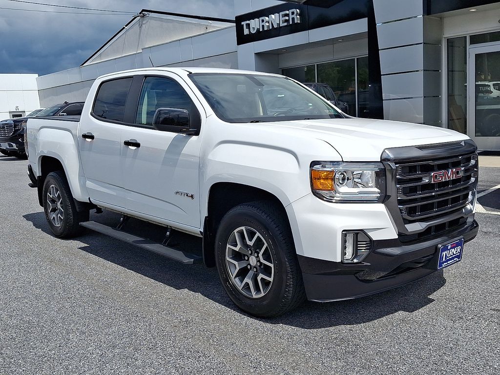 Summit White 2022 GMC Canyon Pickup Truck Four-Wheel Drive 8-Speed Automatic