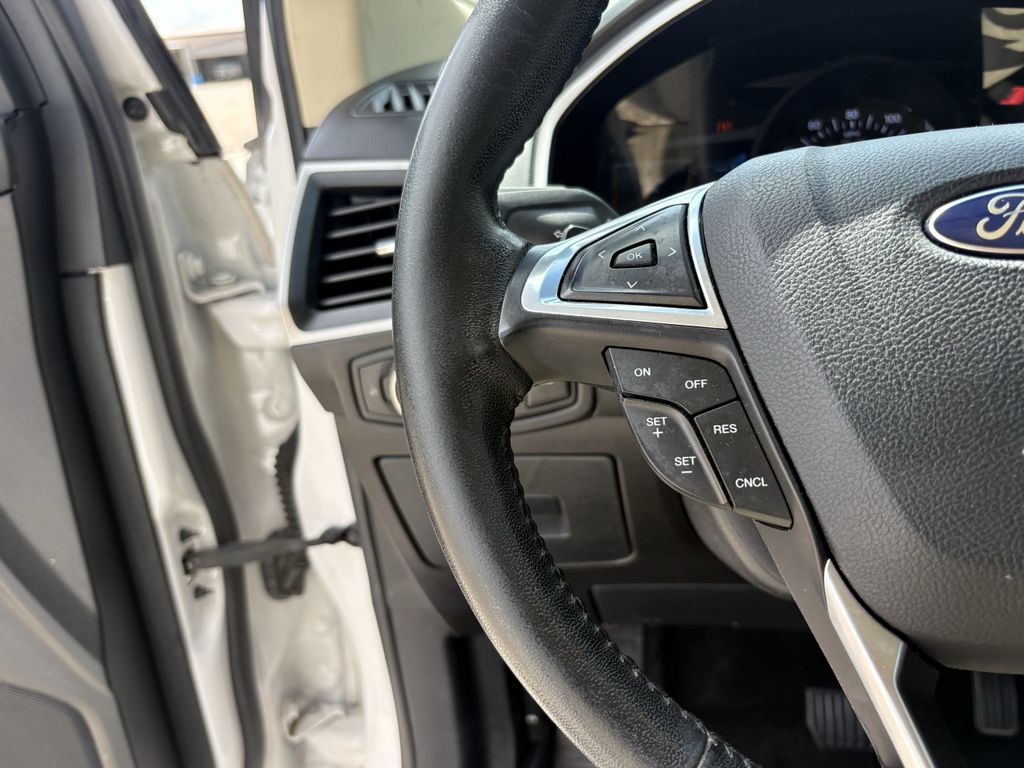2017 Ford Edge SEL White at Community Honda