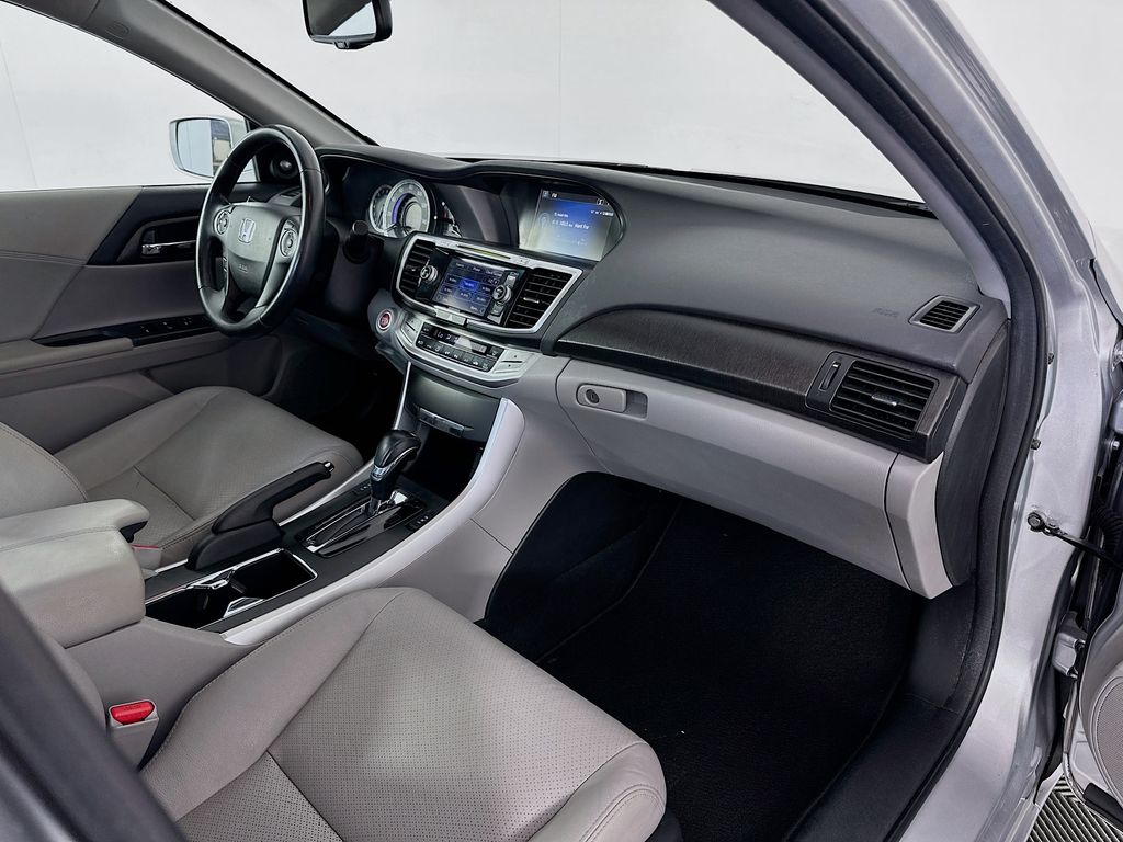 Thumbnail: 2013 Honda Accord - 30