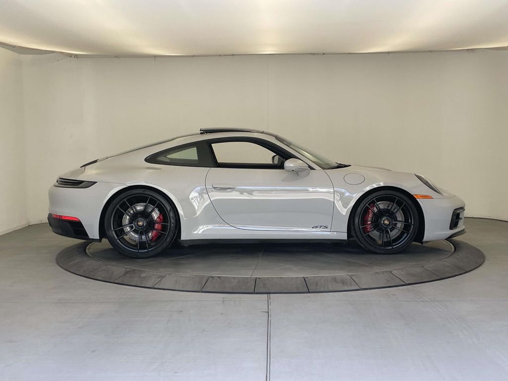 2024 Porsche 911 Carrera GTS - 7