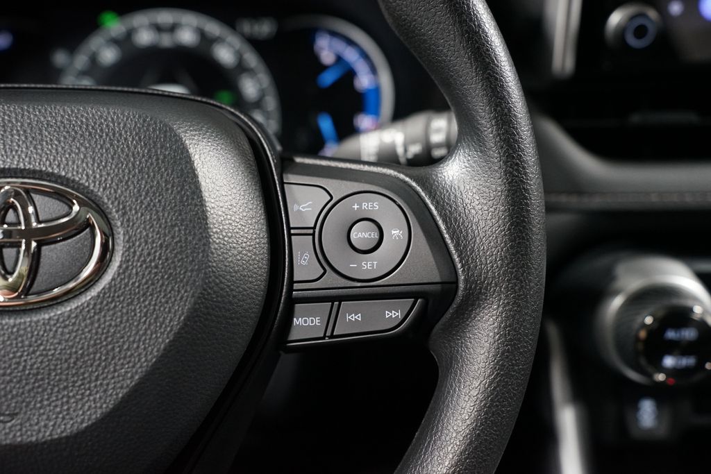Thumbnail: 2025 Toyota RAV4 - 13