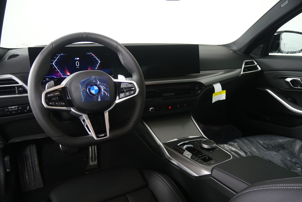 Thumbnail: 2026 BMW 3 Series - 18