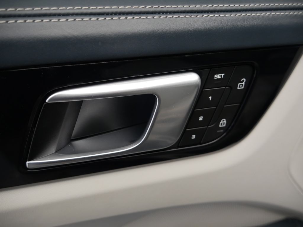 Thumbnail: 2023 Porsche  - 18