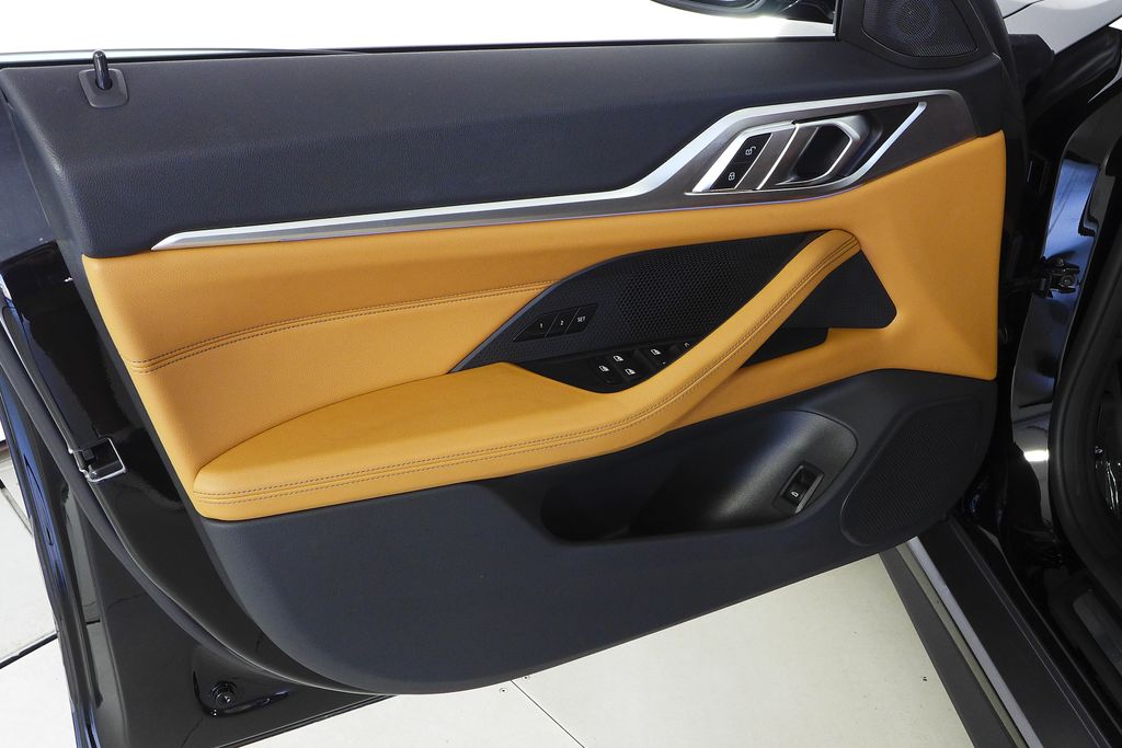 Thumbnail: 2023 BMW i4 - 11