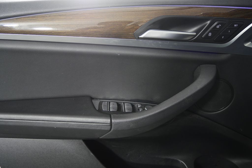 Thumbnail: 2022 BMW X3 - 9