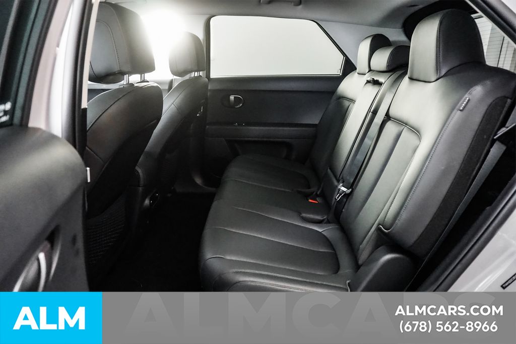 Used 2025 Gray Hyundai SEL image 17