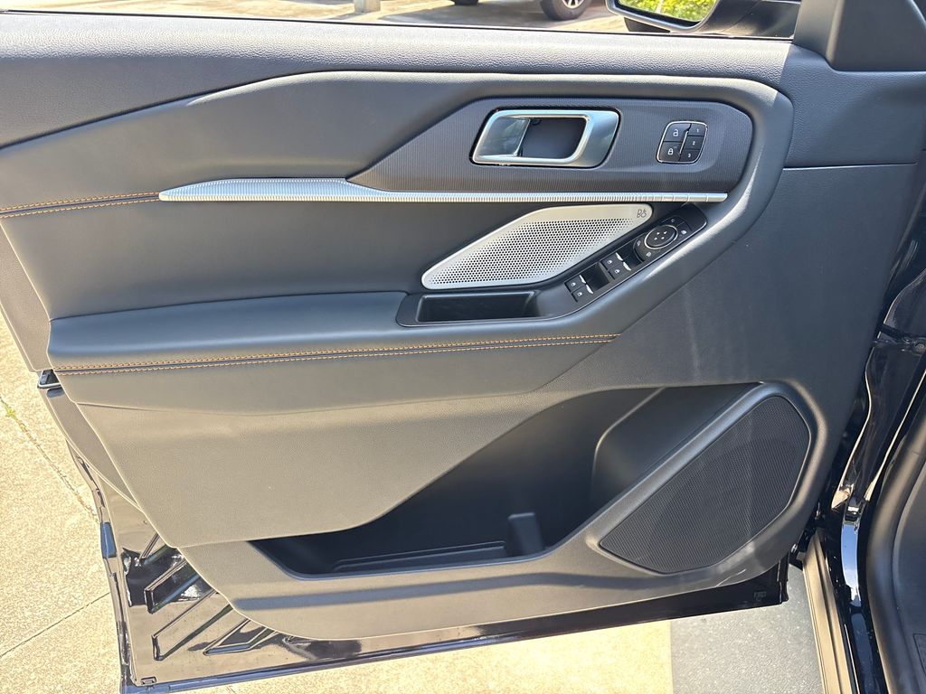 New 2026 Black Ford Tremor image 16
