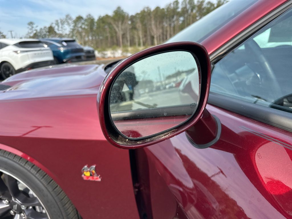 2023 Octane Red Pearlcoat Dodge Challenger R/T Scat Pack RWD Coupe