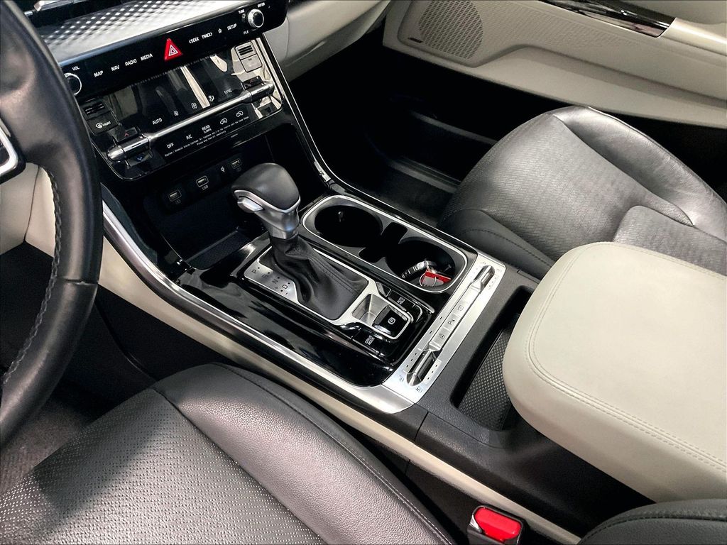 2023 Kia Carnival — photo 20