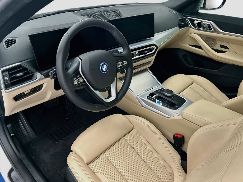 Thumbnail: 2023 BMW i4 - 9