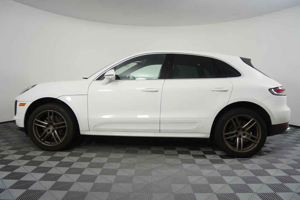 Thumbnail: 2021 Porsche Macan - 6