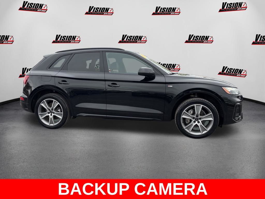 View vehicle photo 4