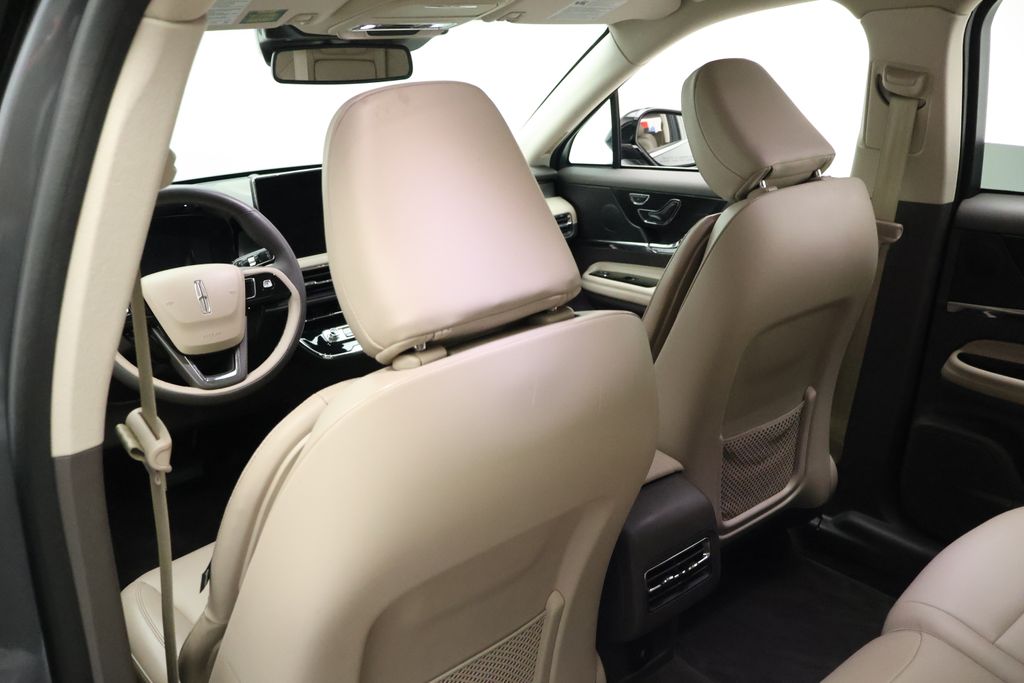 Thumbnail: 2023 Lincoln Corsair - 20