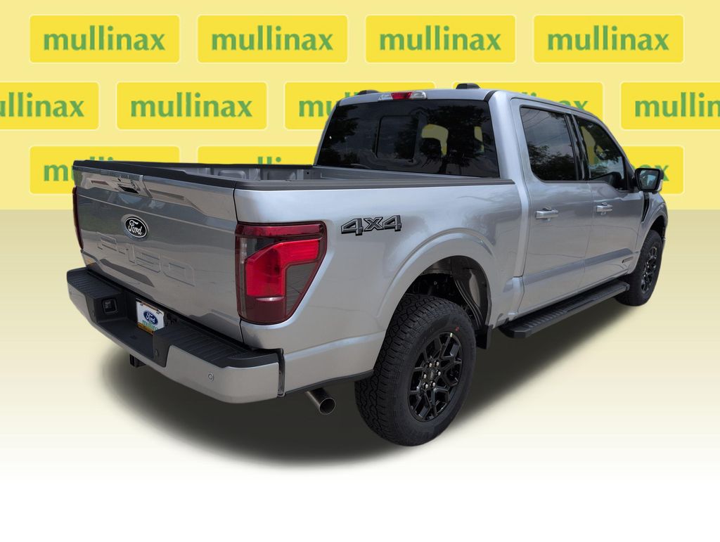 New 2026 Silver Ford XLT image 3