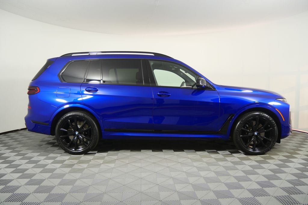 Thumbnail: 2024 BMW X7 - 2