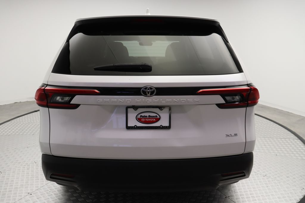Thumbnail: 2024 Toyota Grand Highlander - 9