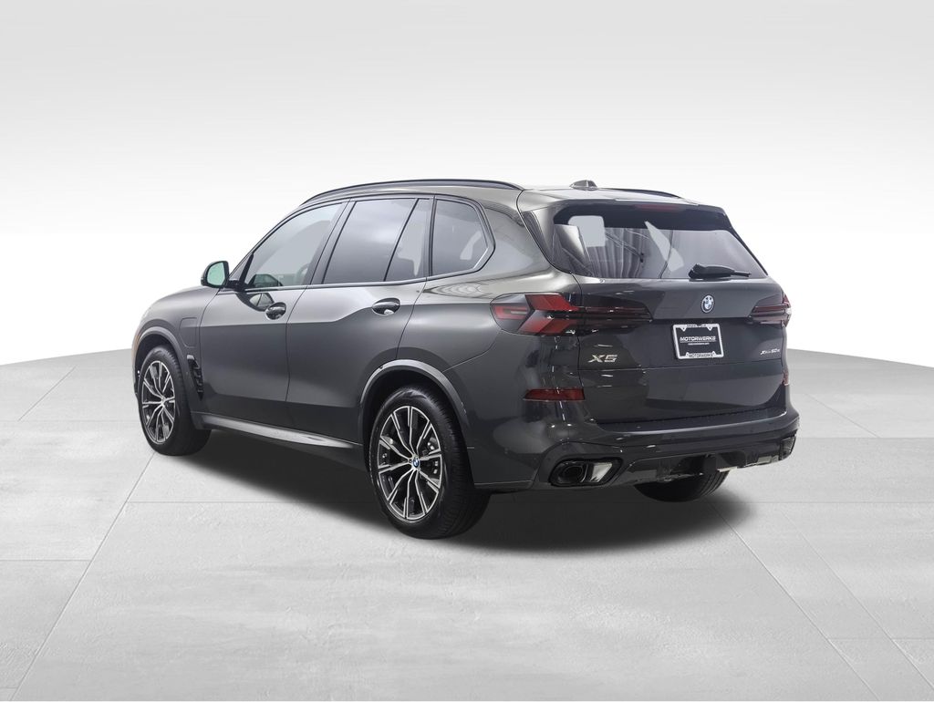 Thumbnail: 2026 BMW X5 - 3