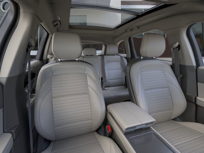 New 2025 Infinite Black Metallic Clearcoat Lincoln Reserve image 10