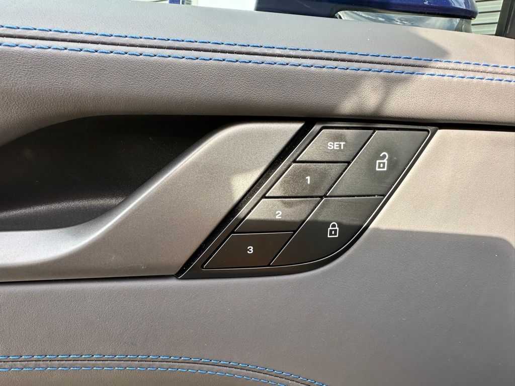 Thumbnail: 2022 Porsche 911 - 19