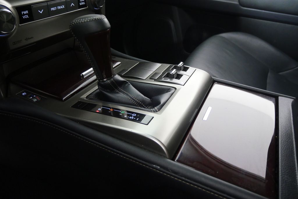 2017 Lexus GX 460 25