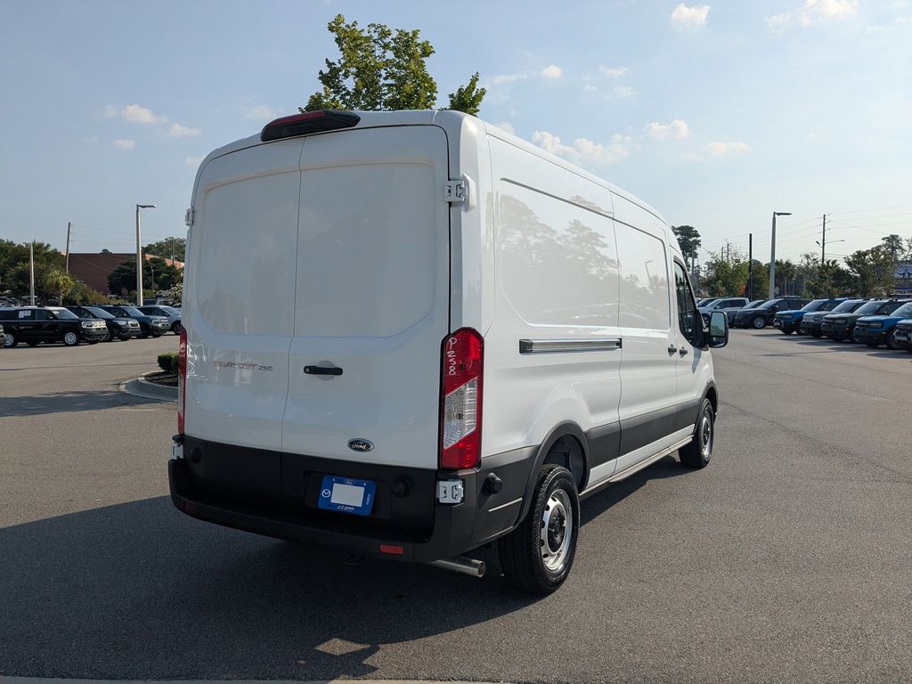 2025 Ford Transit 250