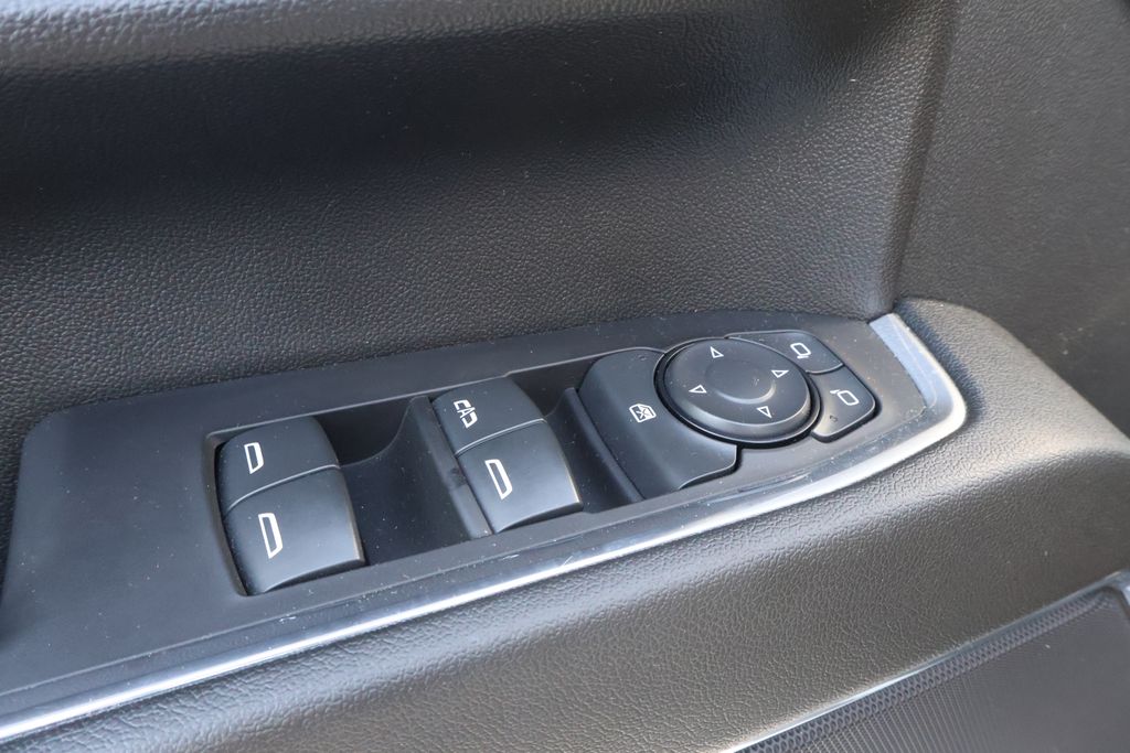 Thumbnail: 2024 Chevrolet Silverado 2500 - 15