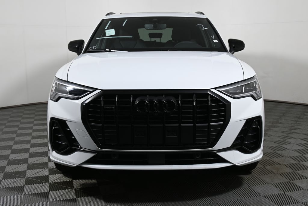 Thumbnail: 2025 Audi Q3 - 9