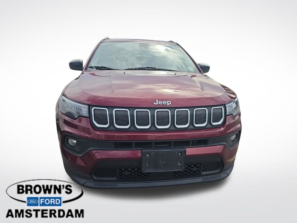 2022 Jeep Compass Latitude Lux - 1